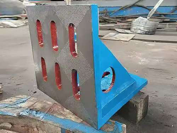 Standard 90 º cast iron angle plate