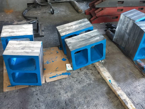 Cast Iron Inspection Cube