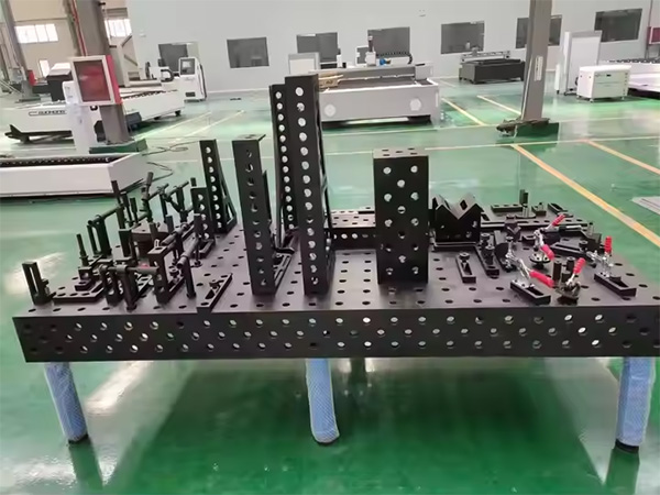 Cast Iron 3D Welding Table with Fixtures